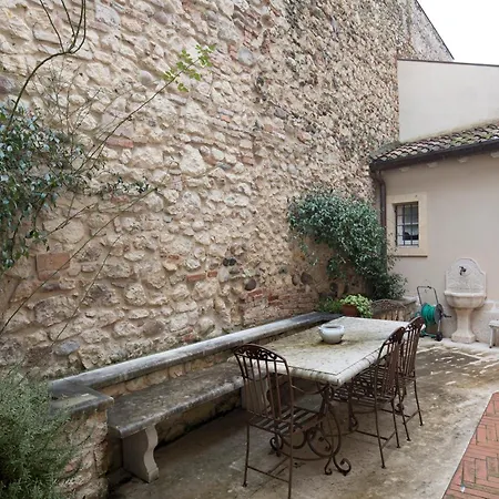 Apartment New Romeo E Giulietta Loft Verona
